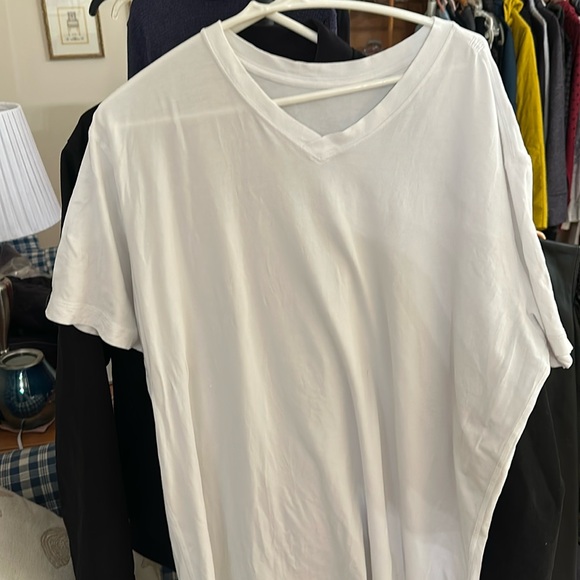 lululemon athletica Other - Lululemon Men’s V Neck Tee